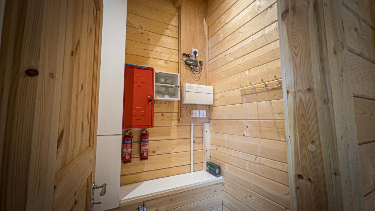 Sundance Lodge, Fantastic New Cabin With Hot Tub - Sleeps 6 - Largest In Felmoor Park มอร์เพท ภายนอก รูปภาพ