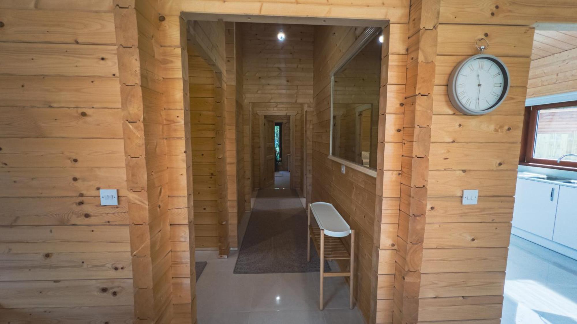 Sundance Lodge, Fantastic New Cabin With Hot Tub - Sleeps 6 - Largest In Felmoor Park มอร์เพท ห้อง รูปภาพ
