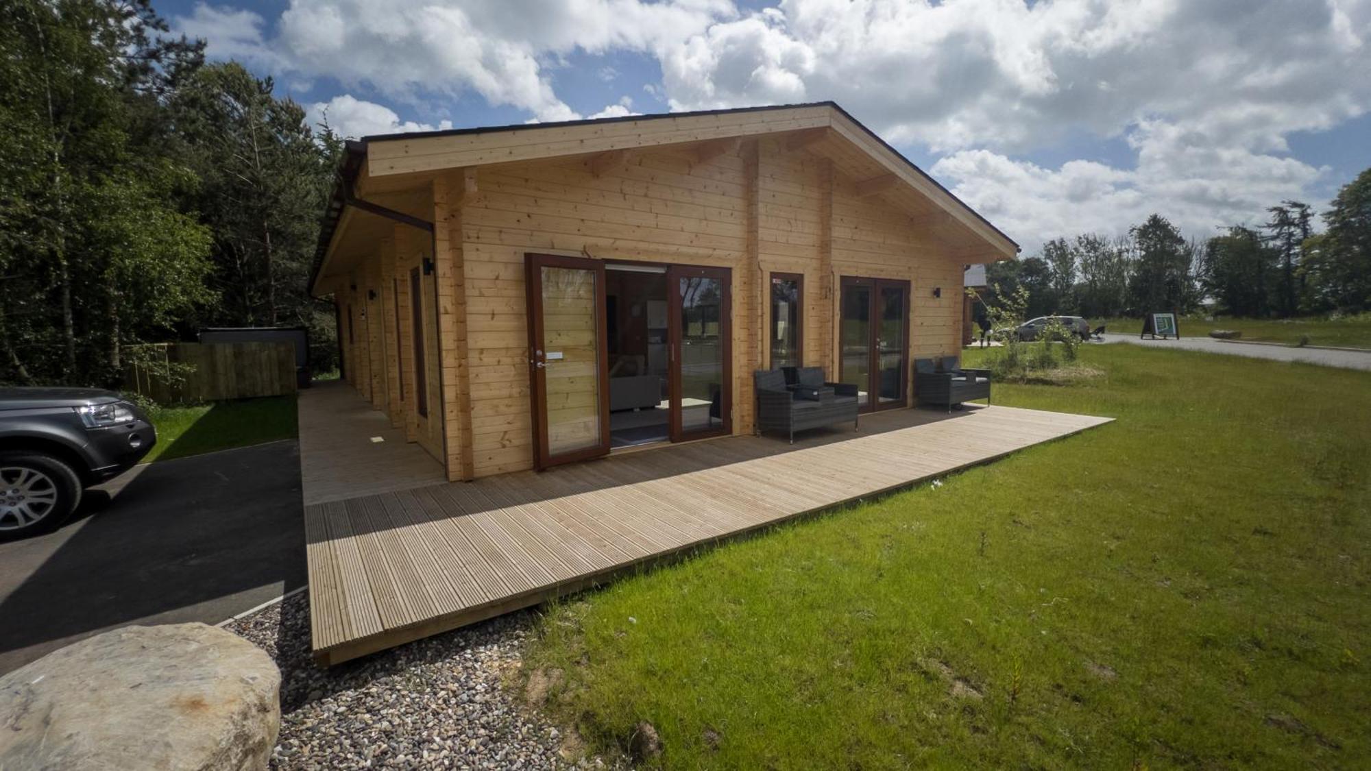 Sundance Lodge, Fantastic New Cabin With Hot Tub - Sleeps 6 - Largest In Felmoor Park มอร์เพท ห้อง รูปภาพ
